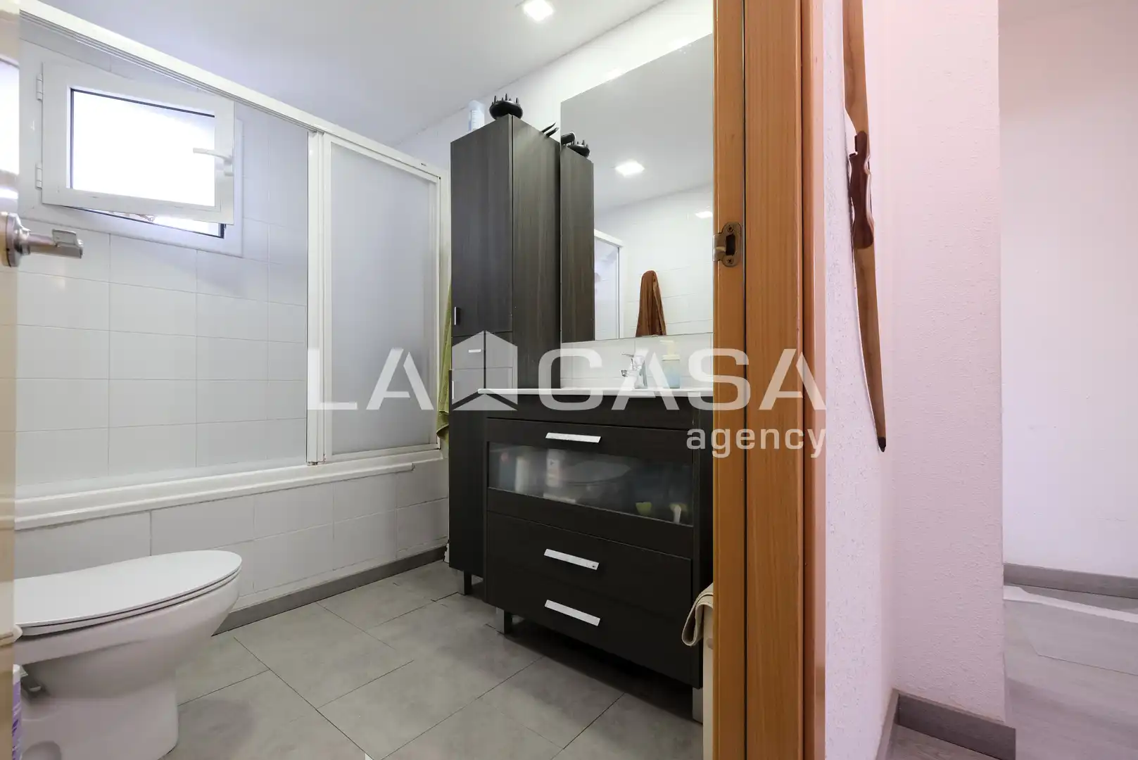 Piso en venta en Barcelona con Calefacción y Balcón
