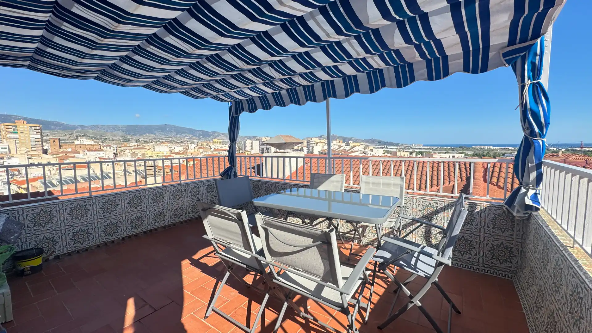 Terrasse von Wohnung zur Miete in Motril mit Klimaanlage, Parkett und Terrasse