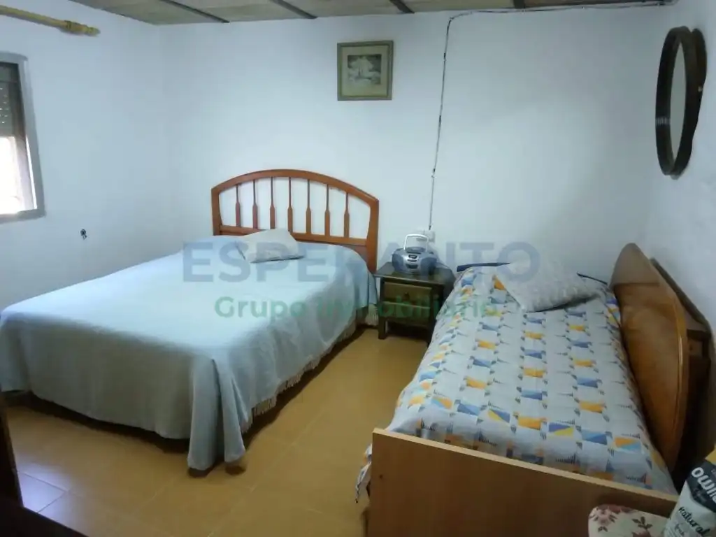 Dormitori de Finca rústica en venda en Málaga amb Jardí privat i Piscina