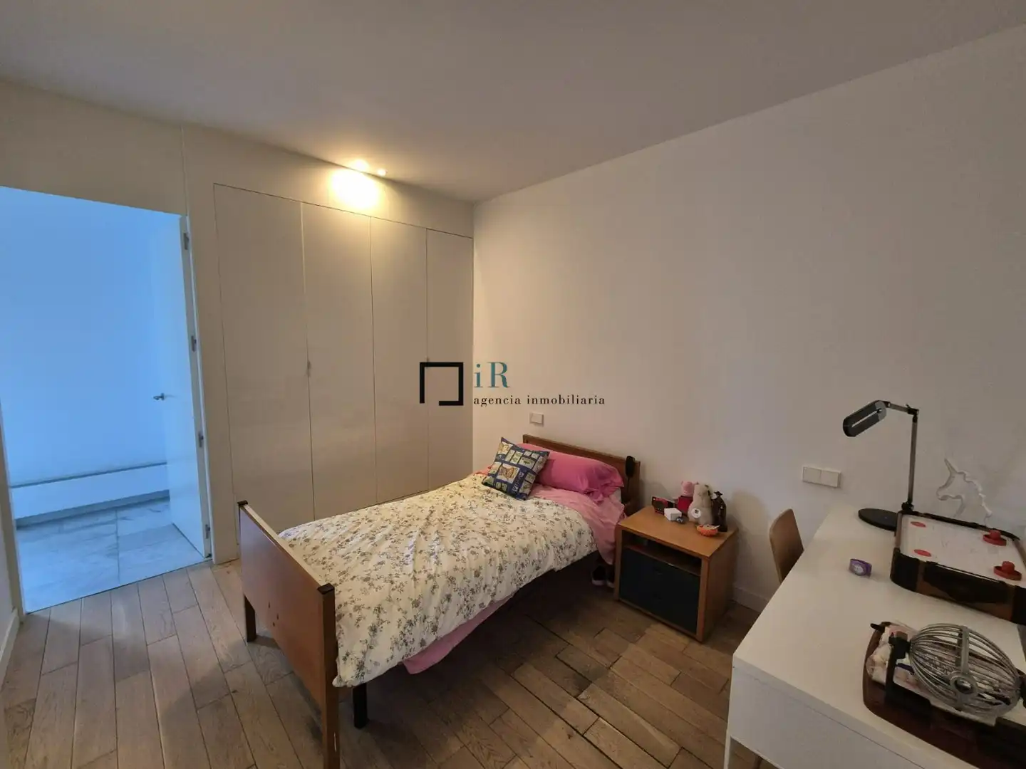 Chalet en venta en Los Cigarrales - La Bastida, imagen 3
