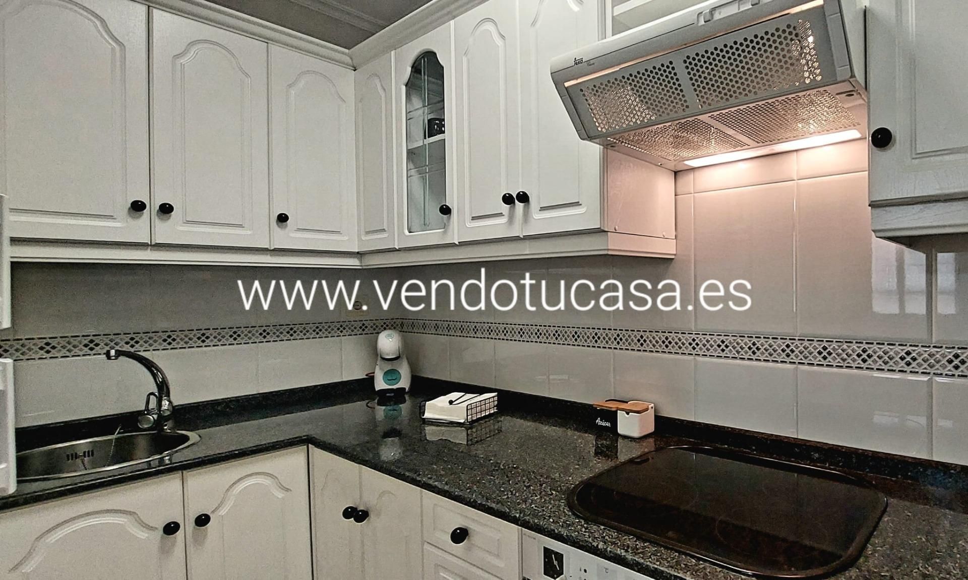 Kitchen of Apartment for sale in Sanxenxo  with Heating