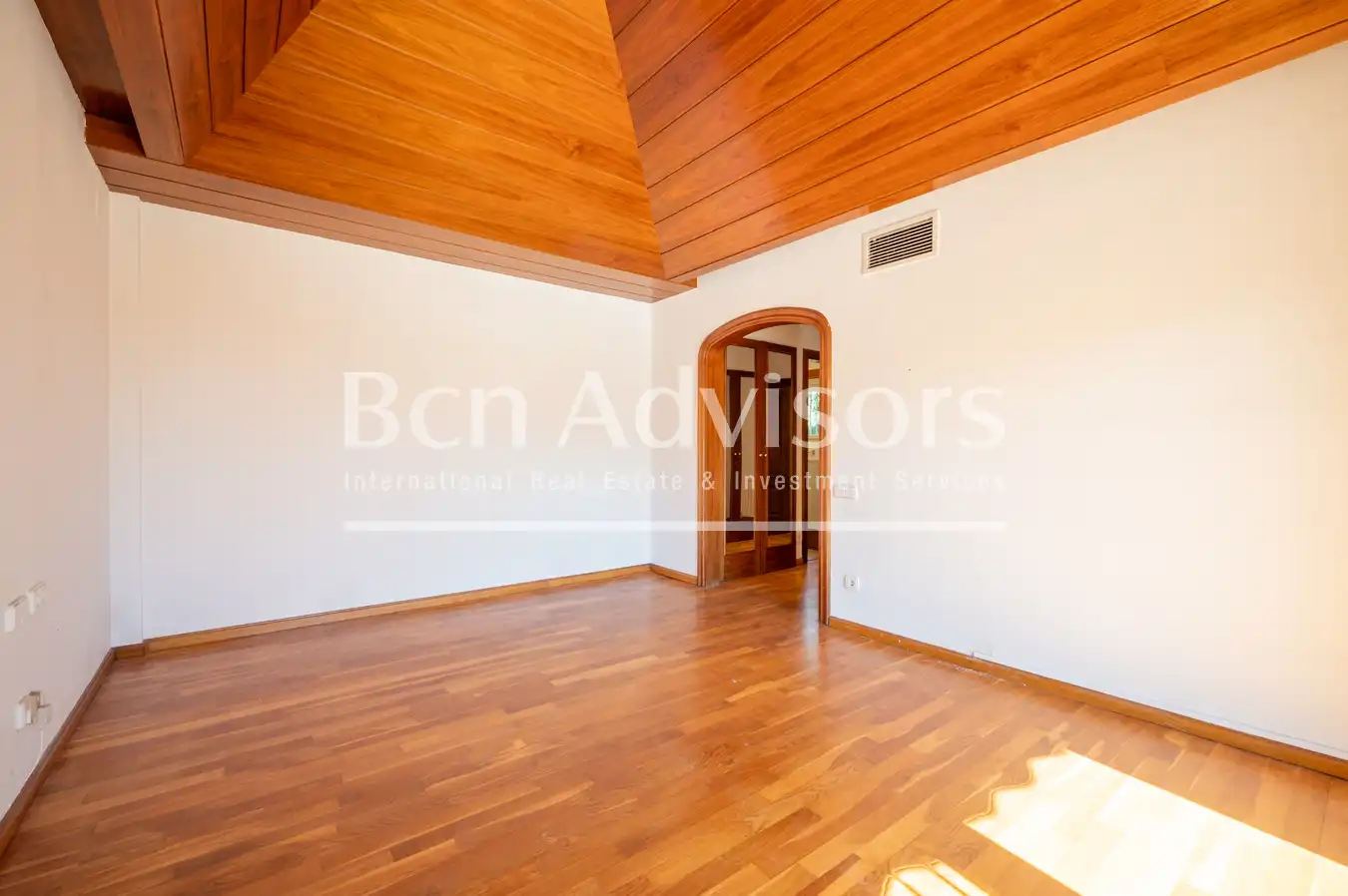 Casa o chalet en venta en Barcelona con Aire acondicionado, Calefacción y Jardín privado