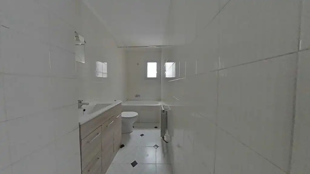 Bathroom of Flat for sale in Mollet del Vallès  with Heating, Parquet flooring and Oven