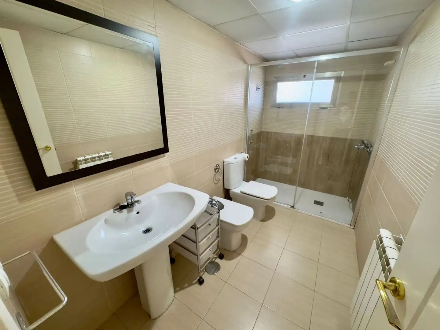 Badezimmer von Wohnung zur Miete in Valdepeñas mit Heizung und Parkett