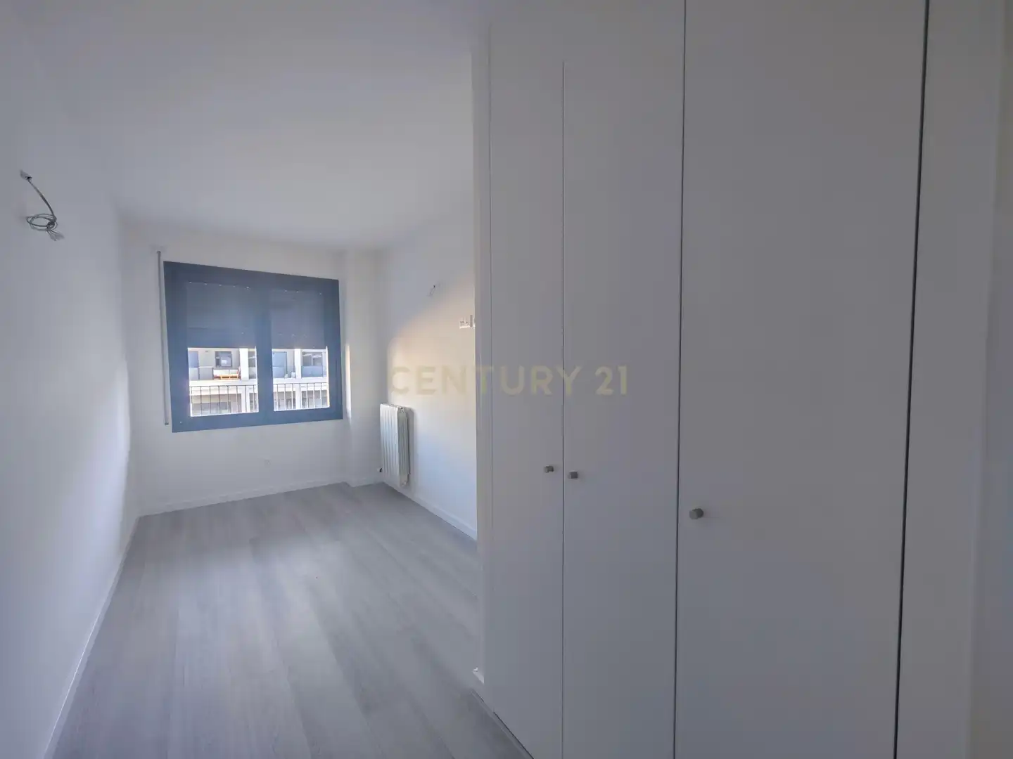 Dormitori de Apartament en venda en Sabadell amb Aire condicionat, Jardí privat i Piscina