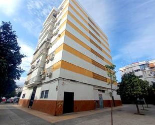 Exterior view of Flat for sale in  Sevilla Capital  with Air Conditioner, Heating and Terrace