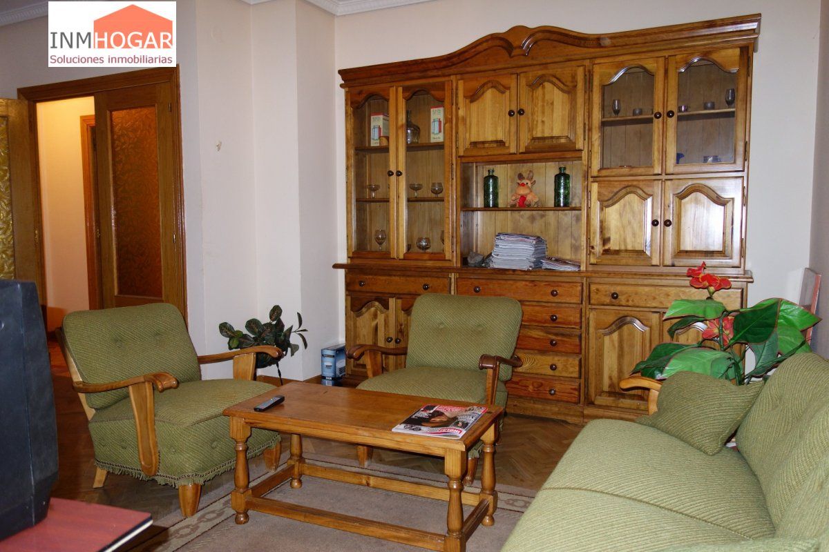 Living room of Flat for sale in Ávila Capital  with Heating, Parquet flooring and Terrace