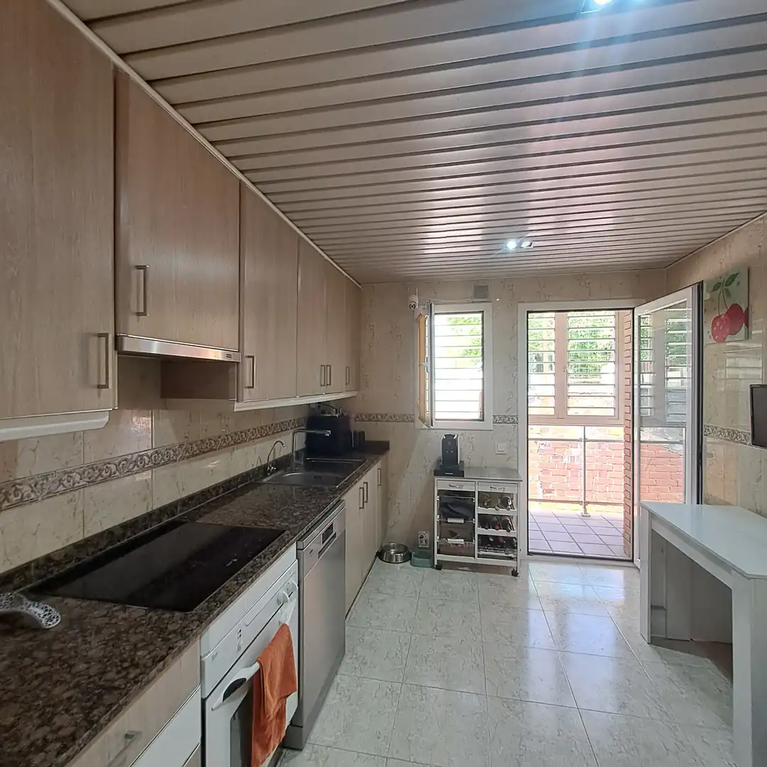 Cocina de Dúplex en venta en Castellbisbal con Calefacción, Parquet y Terraza