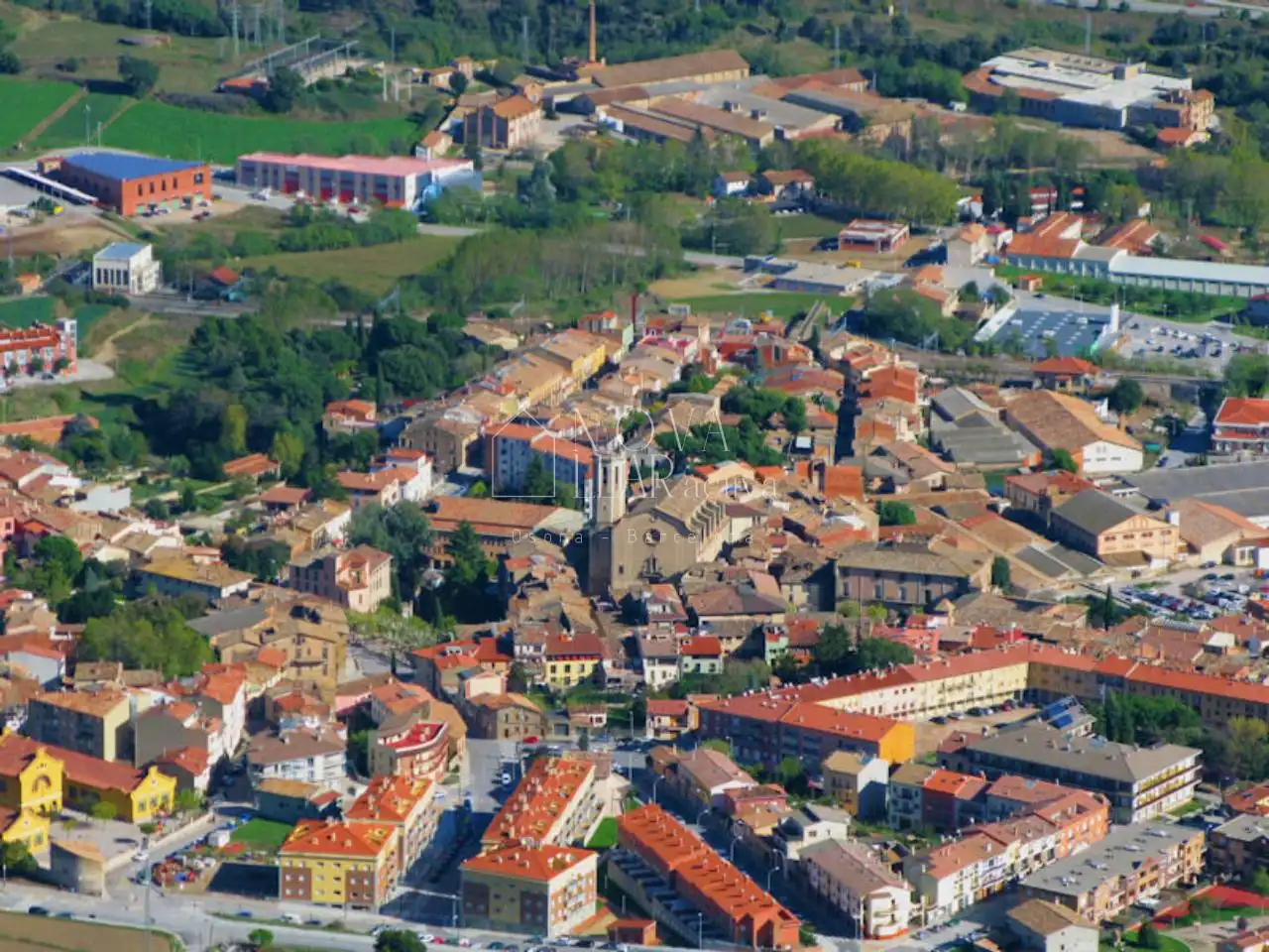 Vista exterior de Pis en venda en Centelles amb Aire condicionat, Calefacció i Terrassa