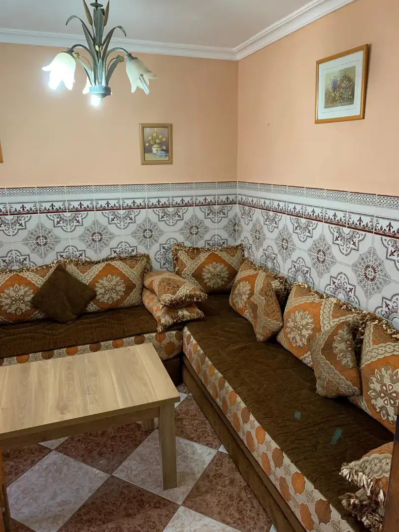 Sala d'estar de Casa o xalet en venda en Algeciras amb Aire condicionat, Moblat i Forn