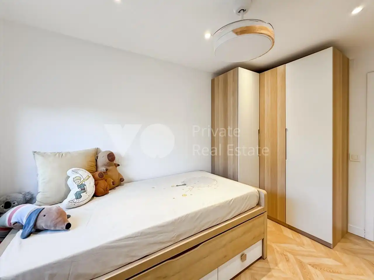 Schlafzimmer von Erdgeschoss zum Verkauf in Boadilla del Monte mit Klimaanlage, Heizung und Privatgarten