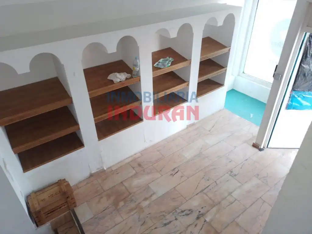 Local comercial de lloguer a Calle Antonio Concha, imagen 3