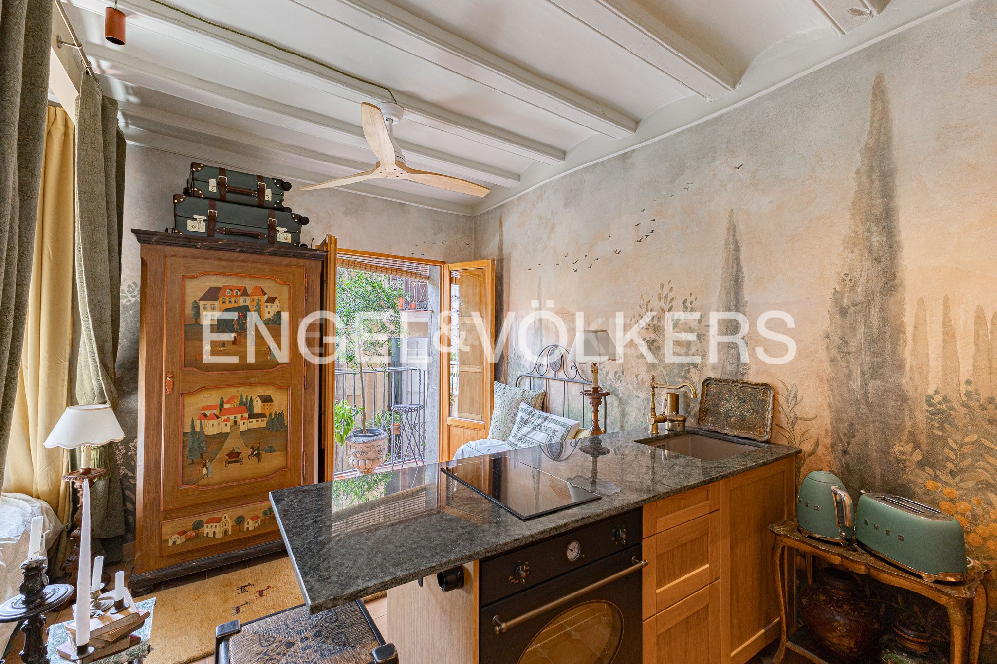 Cuina de Estudi en venda en  Barcelona Capital amb Aire condicionat, Calefacció i Moblat