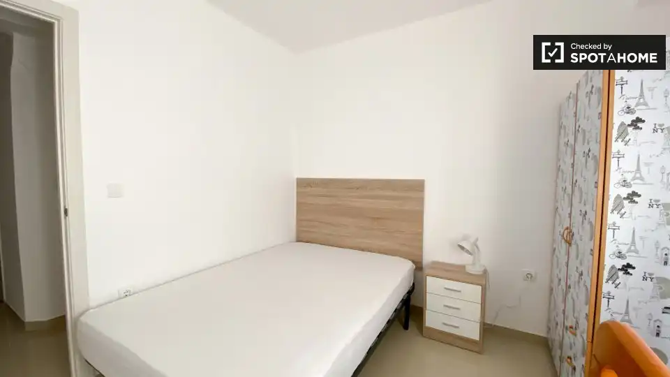 Habitación en Barrio de Campanar