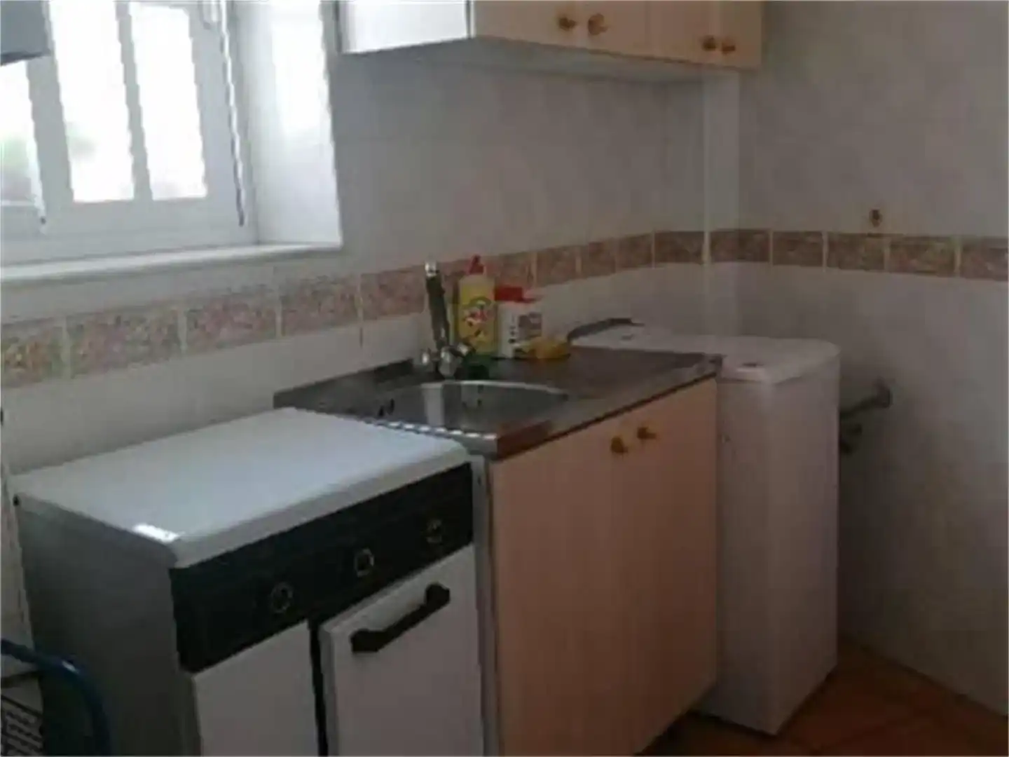 Cuina de Casa adosada de lloguer en Benaocaz amb Moblat i Balcó