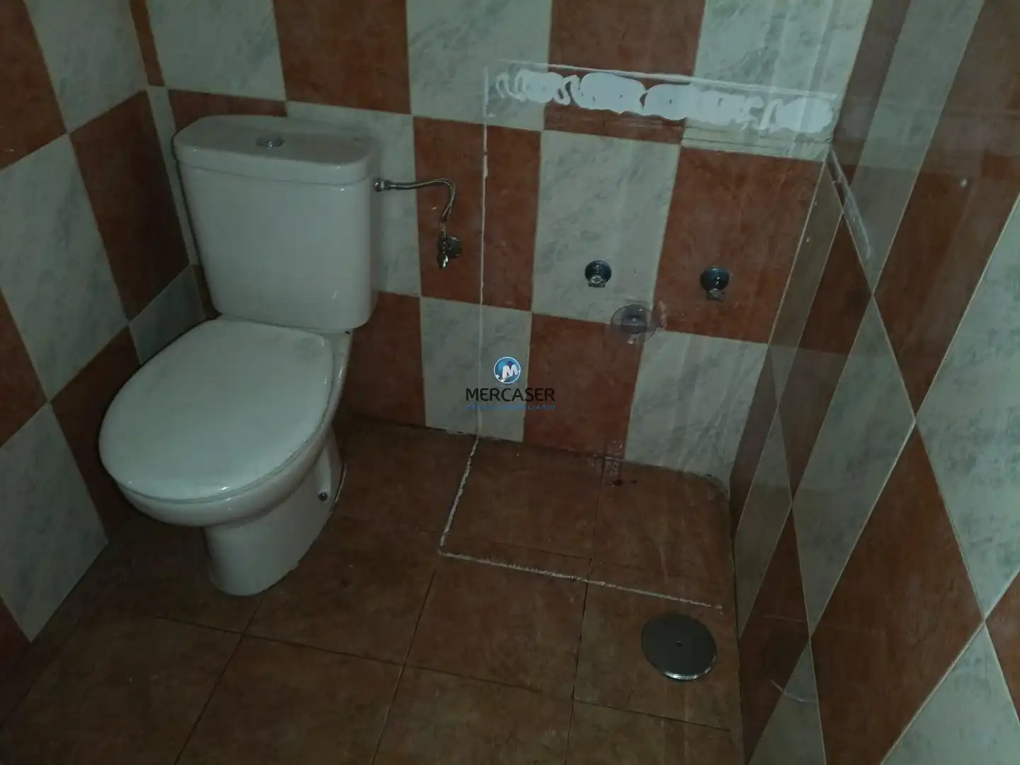 Badezimmer von Geschaftsraum zum Verkauf in Coslada