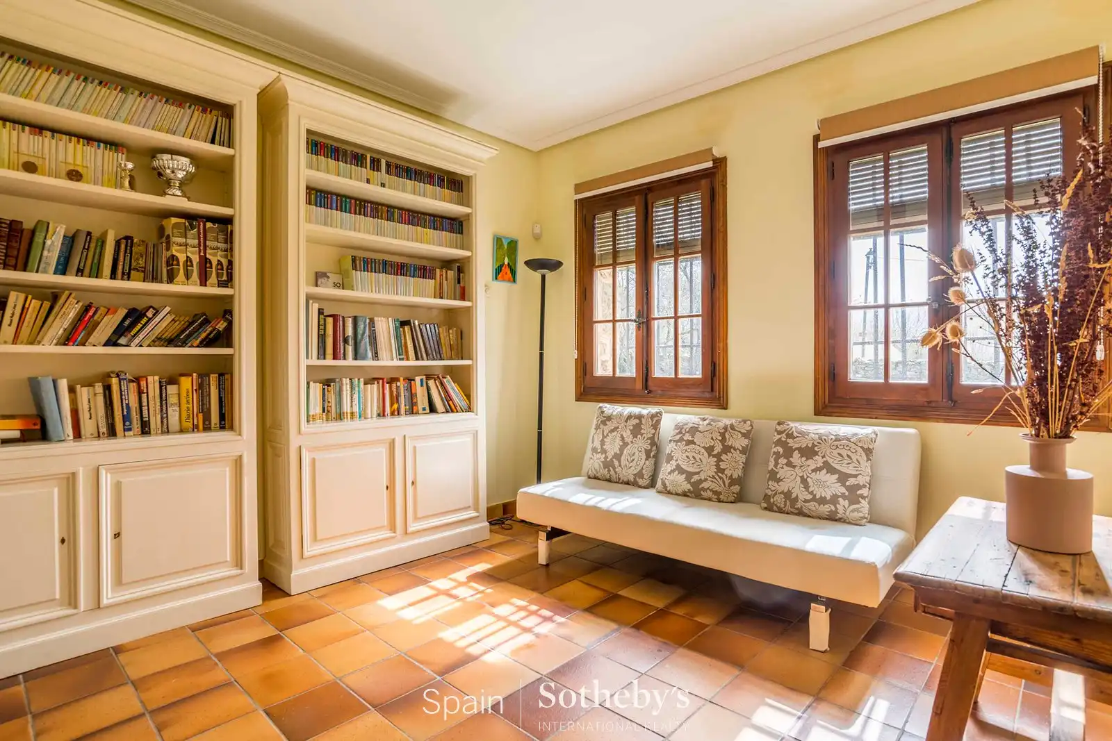 Sala de estar de Residencial en venta en Sotosalbos