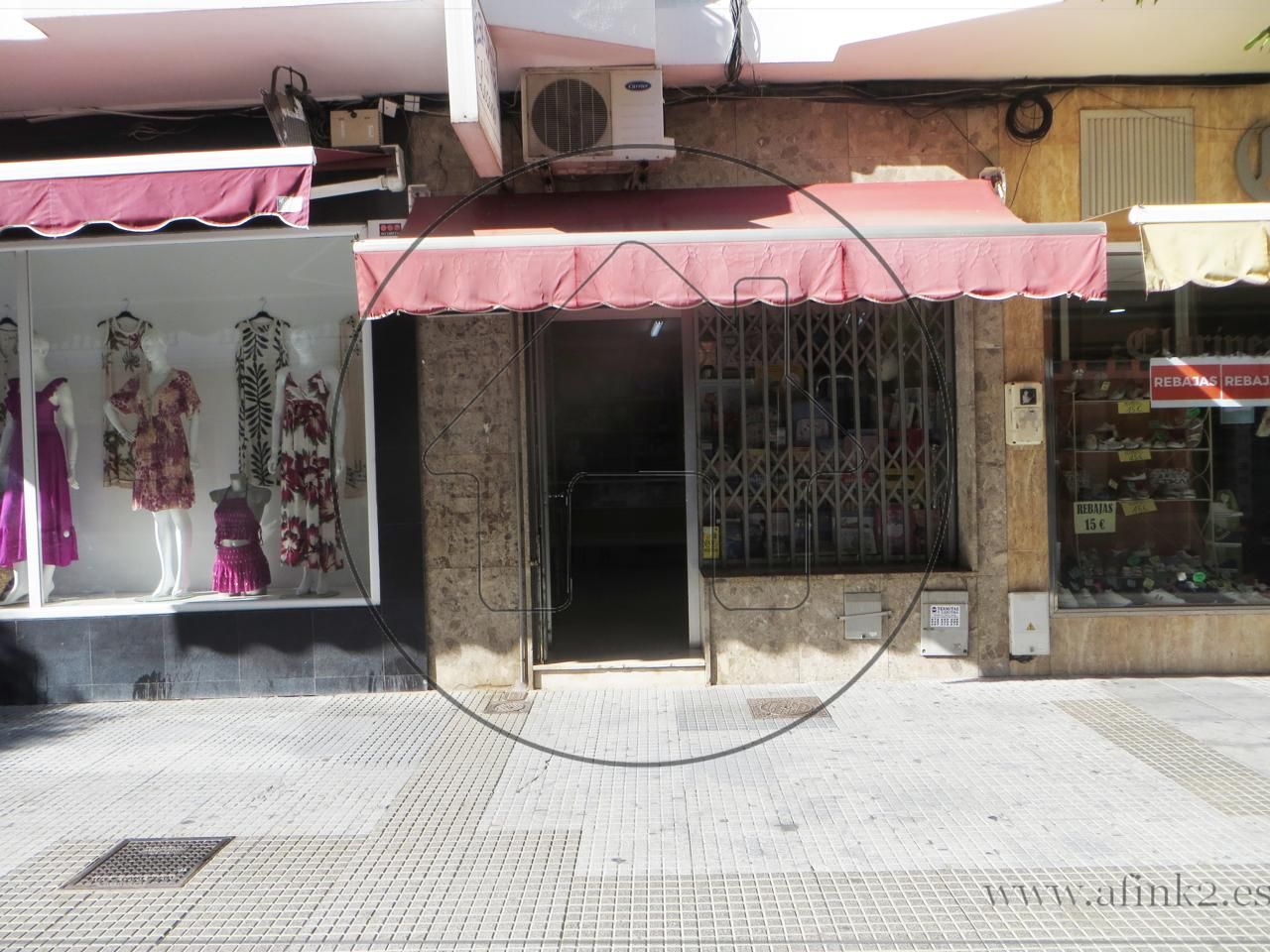 Vista exterior de Local en venda en Punta Umbría