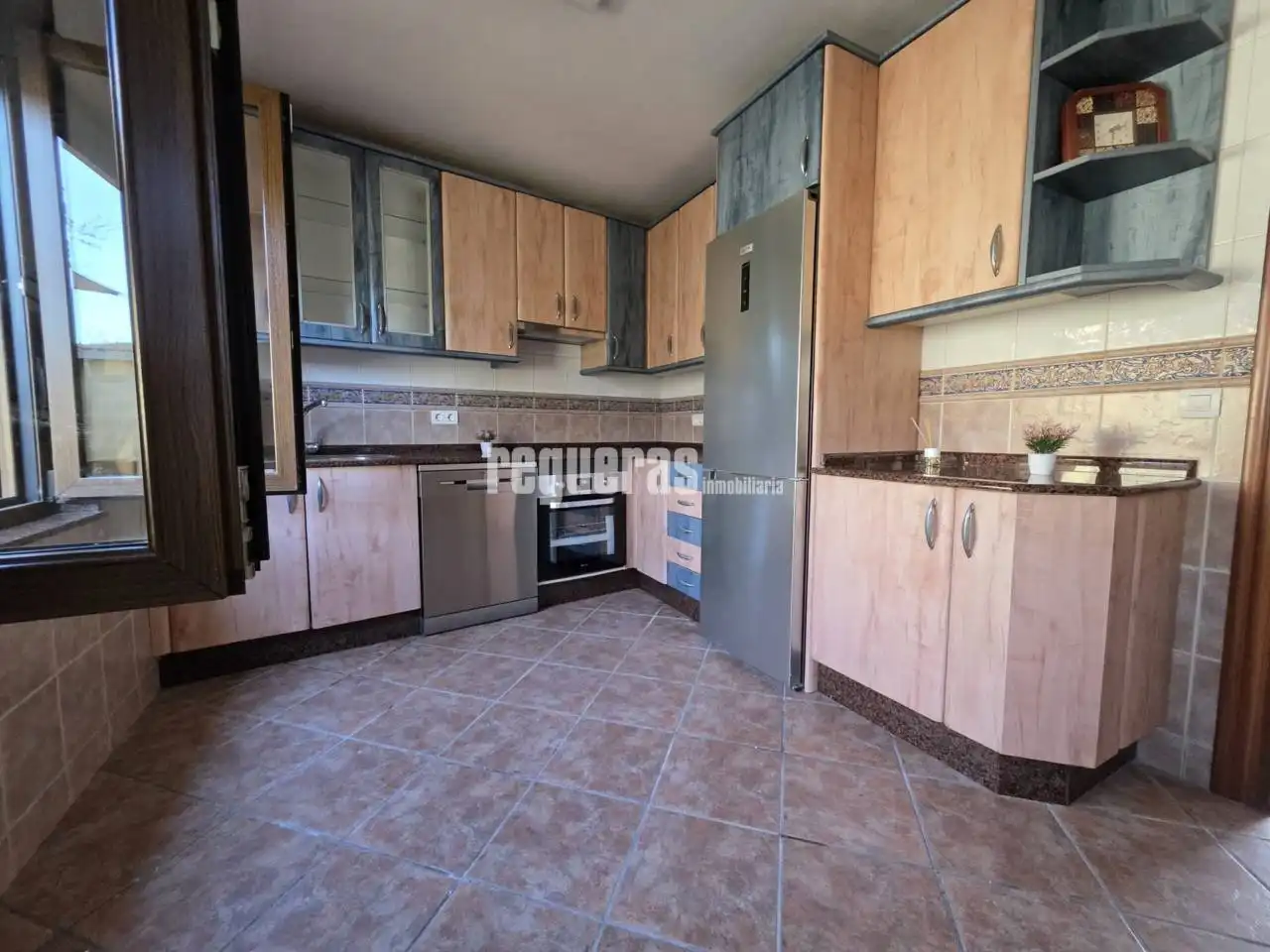 Cocina de Casa o chalet en venta en Avilés con Calefacción, Jardín privado y Amueblado