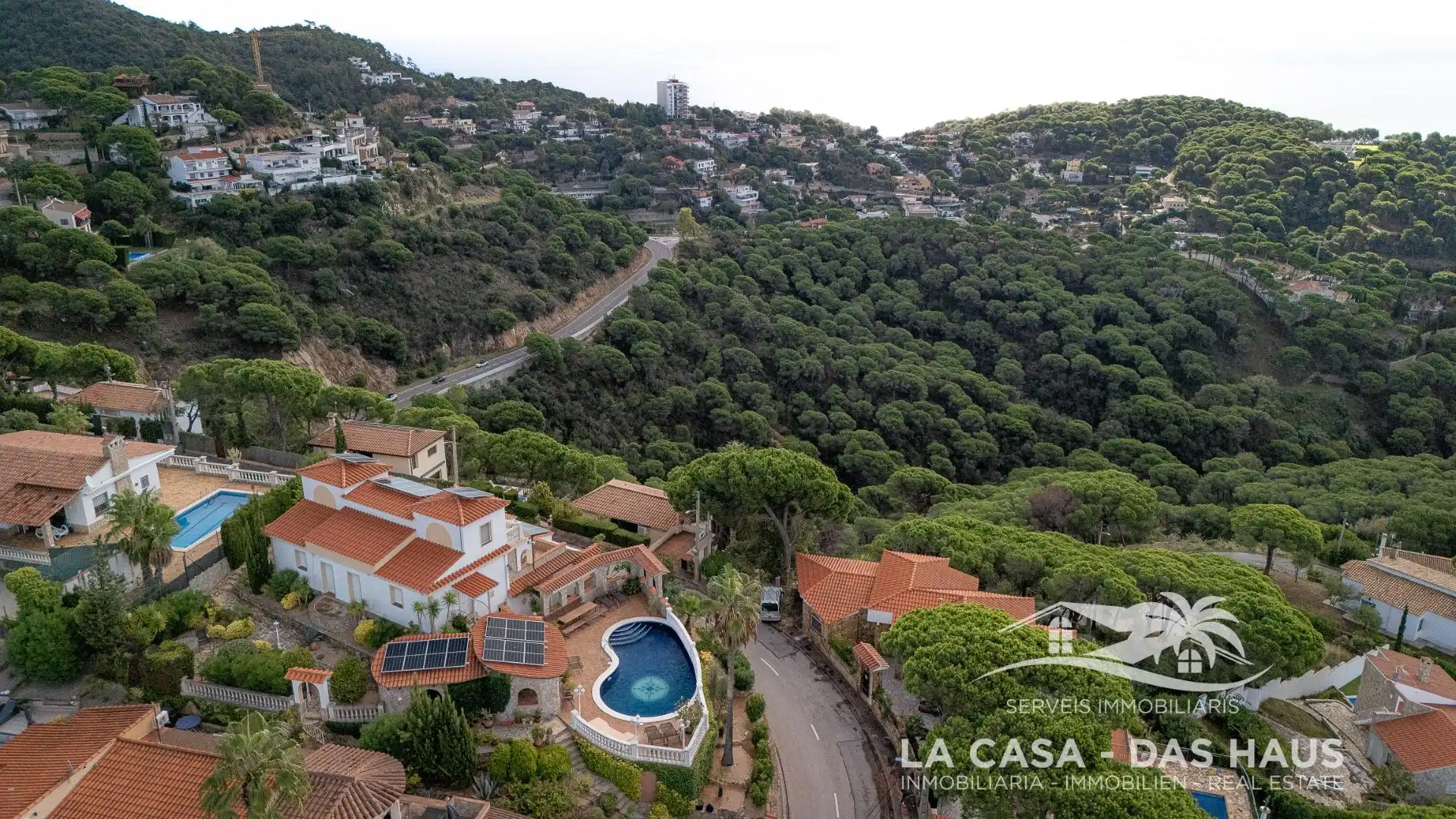 Casa con piscina en venta en Carrer de Montecarlo 43, imagen 70