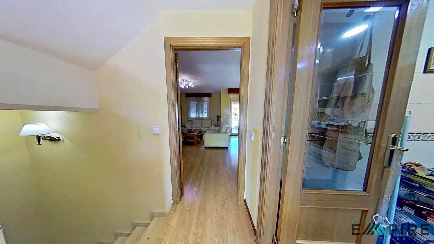 Casa adosada en venta en Valdemoro con Aire acondicionado, Calefacción y Amueblado