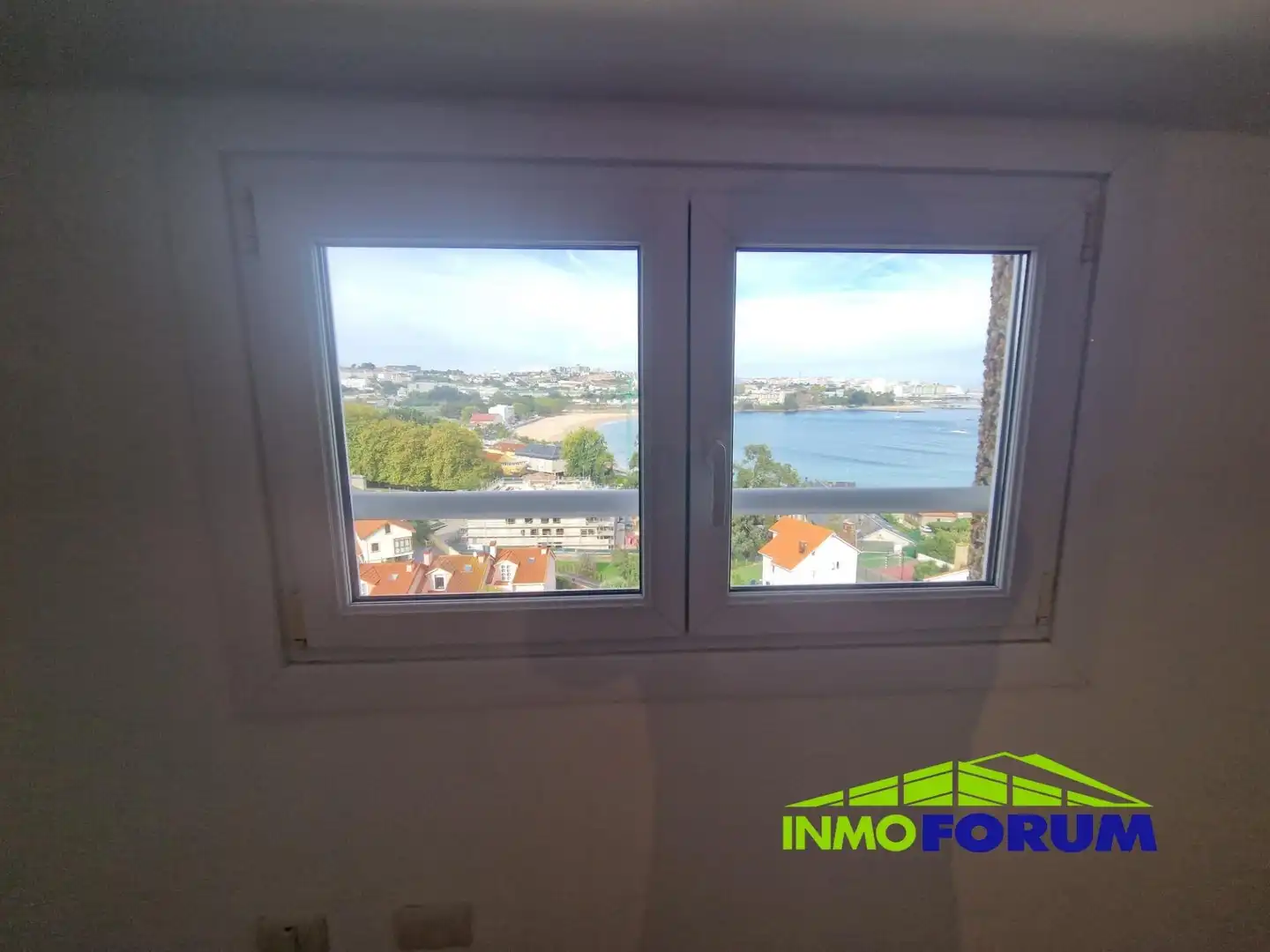 Attic for sale in Oleiros, A Coruña