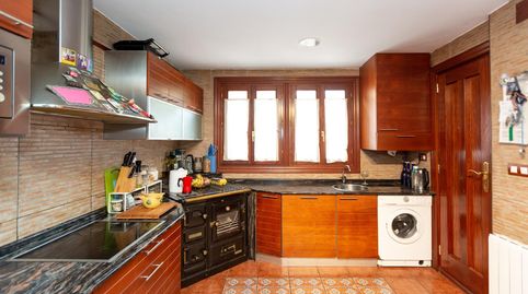 Foto 2 de Casa adosada en venta en Zeberio, Bizkaia
