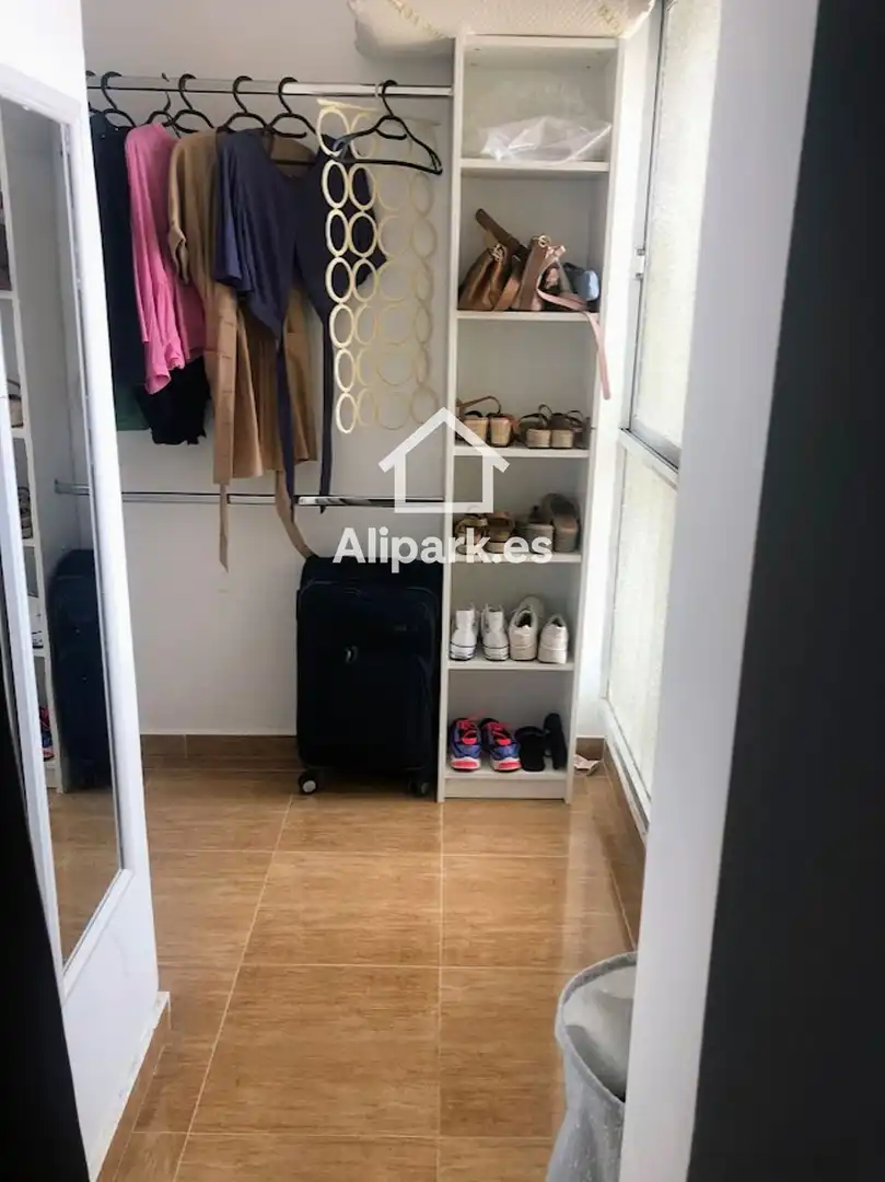 Wohnung zum Verkauf in Alicante / Alacant mit Terrasse und Möbliert