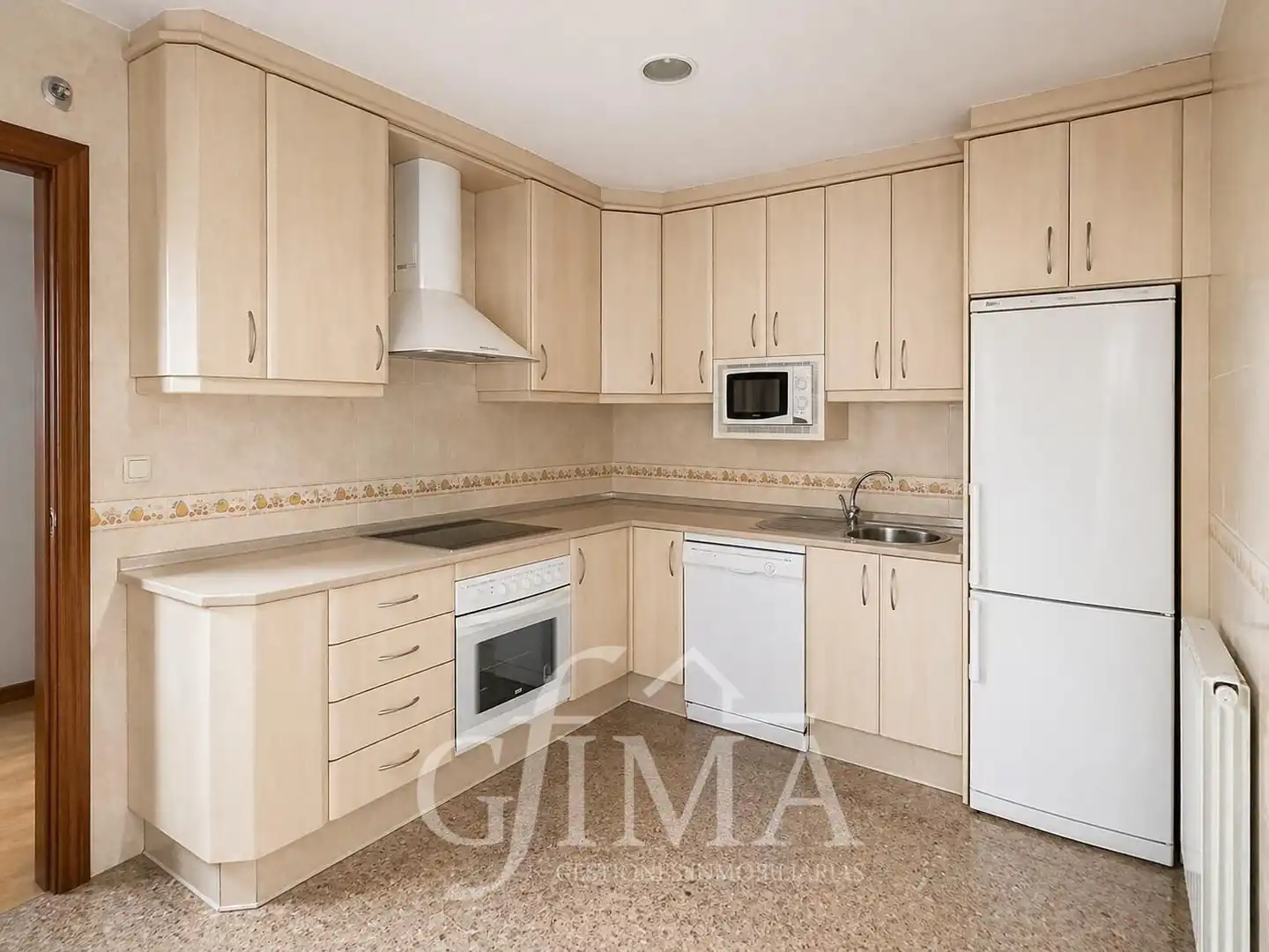 Kitchen of Flat for sale in Tomelloso  with Air Conditioner, Heating and Parquet flooring
