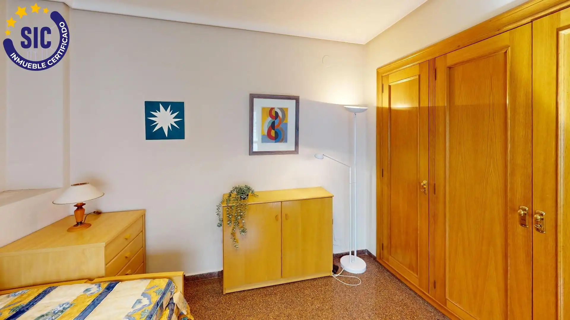 Habitación de Piso en venta en Castellón de la Plana / Castelló de la Plana con Calefacción, Trastero y Amueblado
