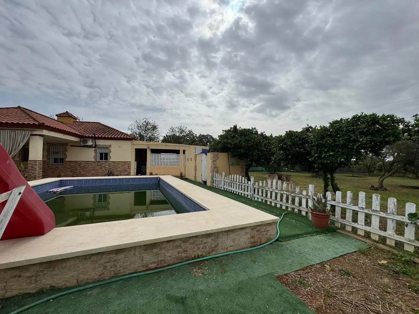 Piscina de Casa o chalet en venta en Carmona con Terraza, Trastero y Piscina