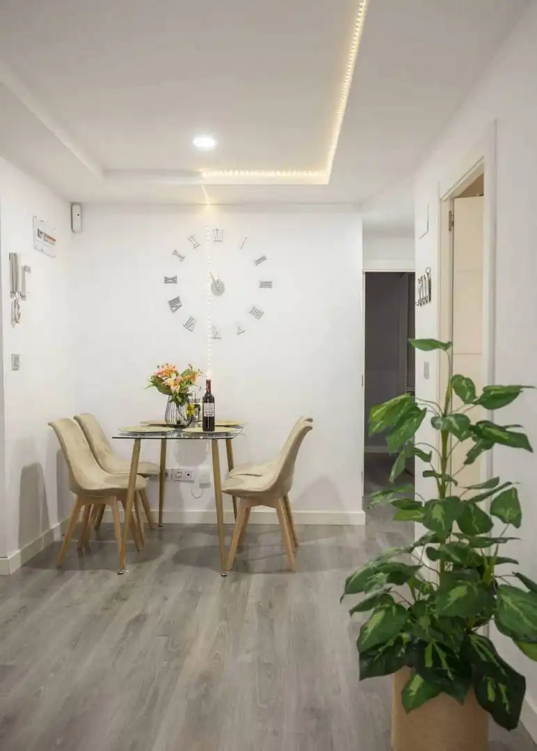Dining room of Apartments for rent in  Zaragoza Capital  with Air Conditioner, Heating and Private garden