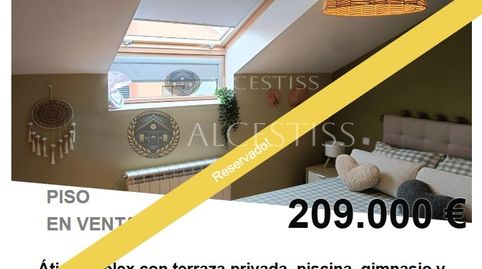 Ático dúplex con terraza privada, piscina, gimnasio y garaje en Méntrida