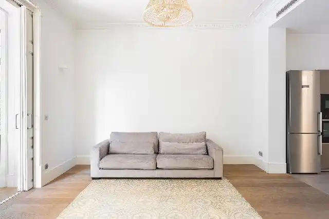 Sala de estar de Piso en venta en Barcelona con Aire acondicionado, Calefacción y Parquet
