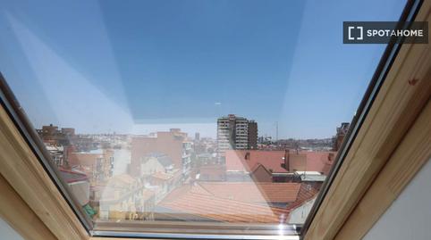 Photo 2 of Apartment to share in Almendrales, Madrid