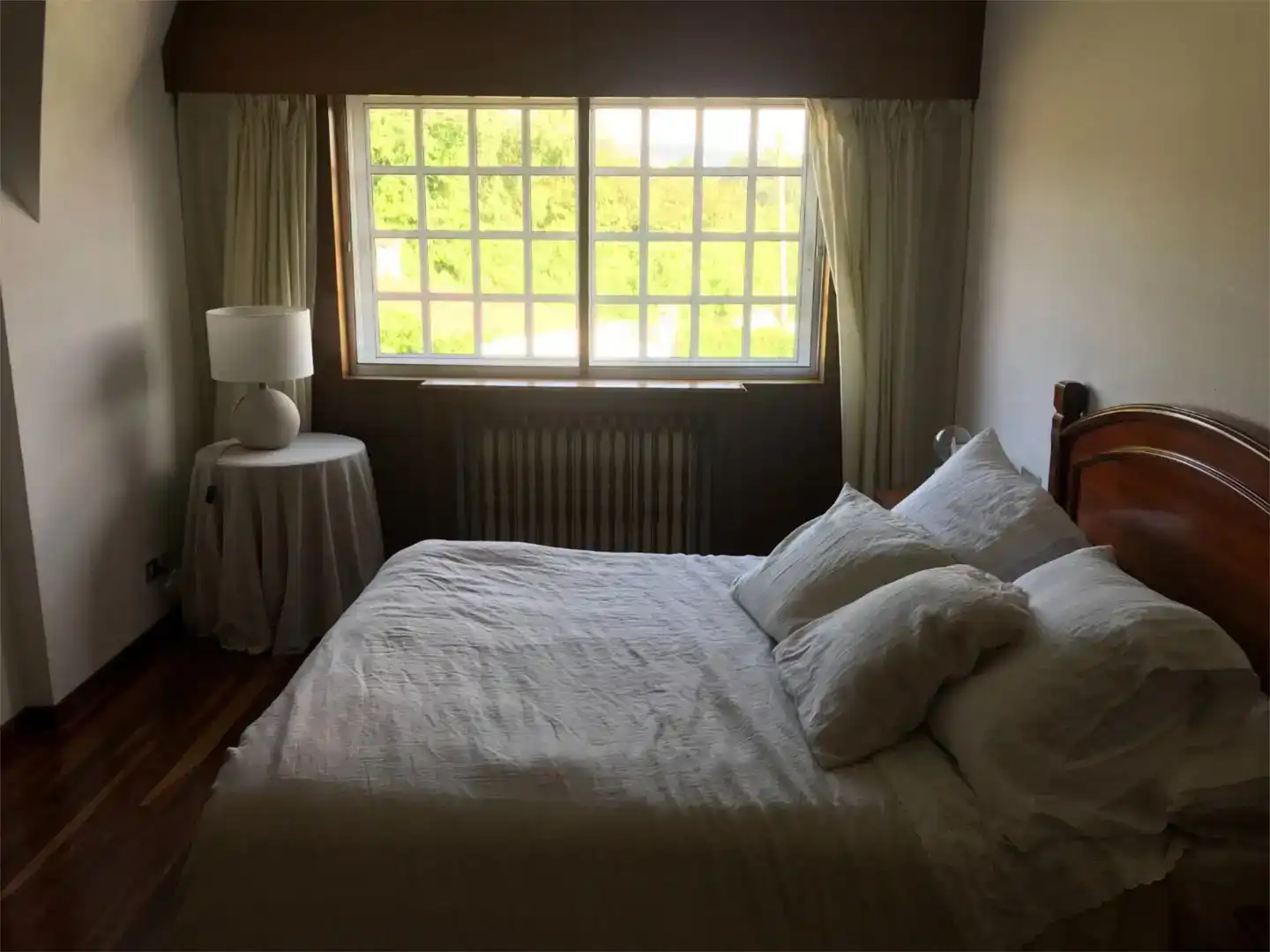 Habitación de Casa o chalet de alquiler en Cabanas con Jardín privado, Parquet y Piscina