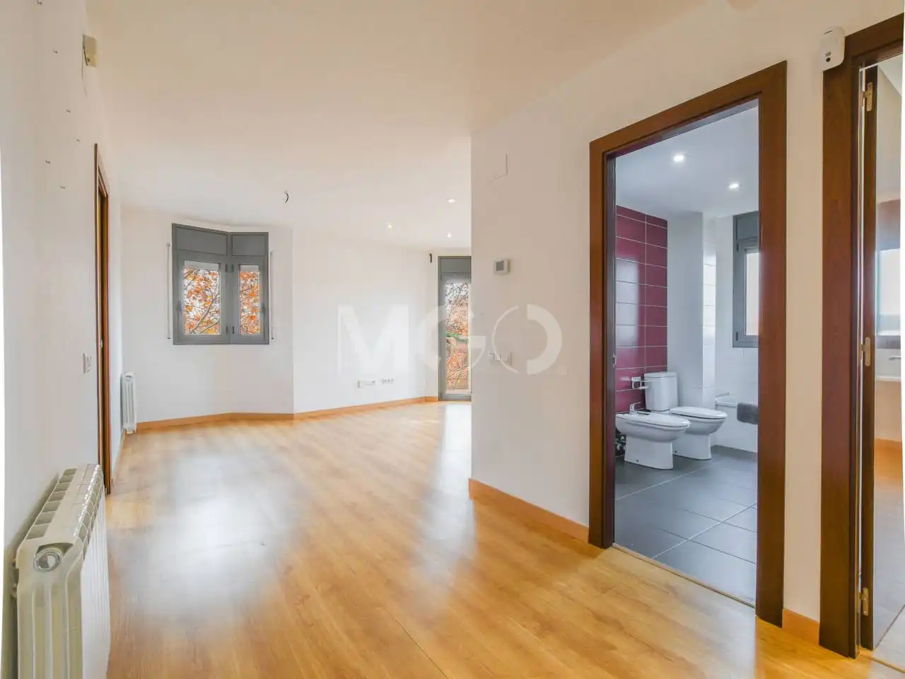 Wohnung zum Verkauf in Manlleu mit Heizung, Parkett und Terrasse