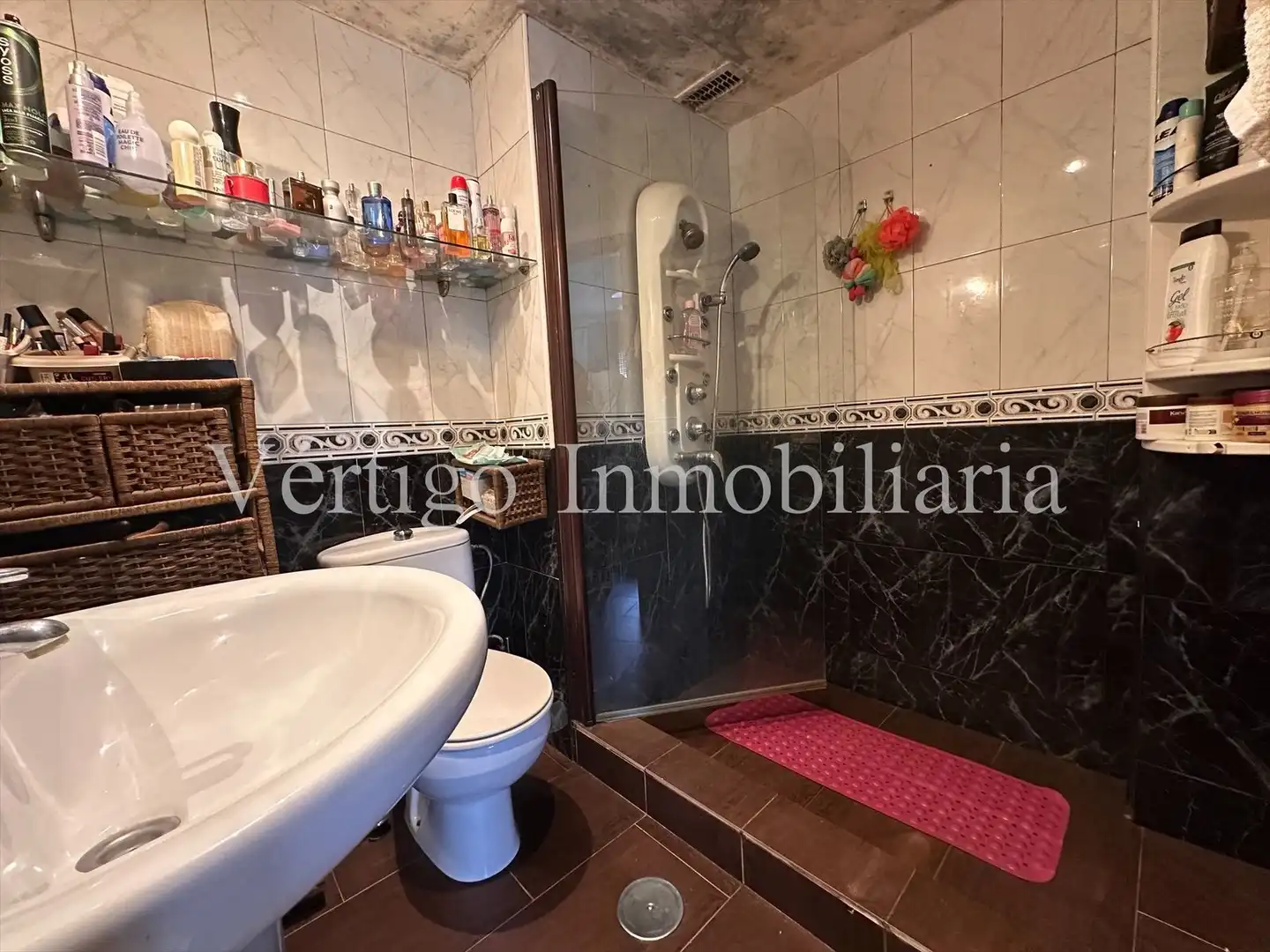 Flat for sale in Urbanizacion Parque Giralda, 1, La Hacienda - Nueva Andalucía