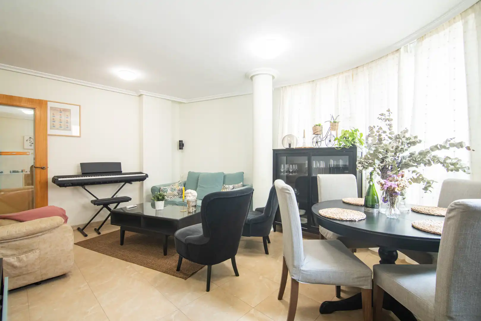 Sala d'estar de Pis en venda en Santa Pola amb Aire condicionat, Terrassa i Moblat