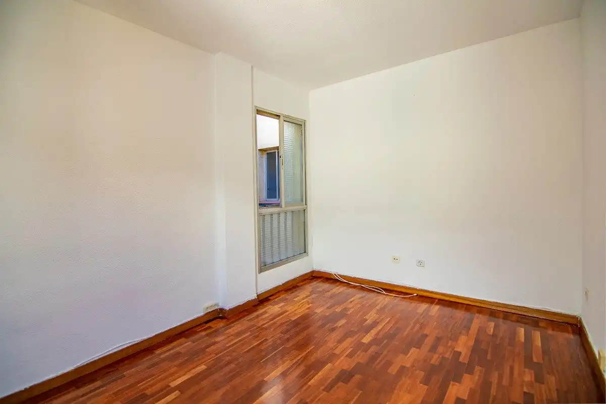 Bedroom of Flat for rent in Madrid  with Parquet flooring