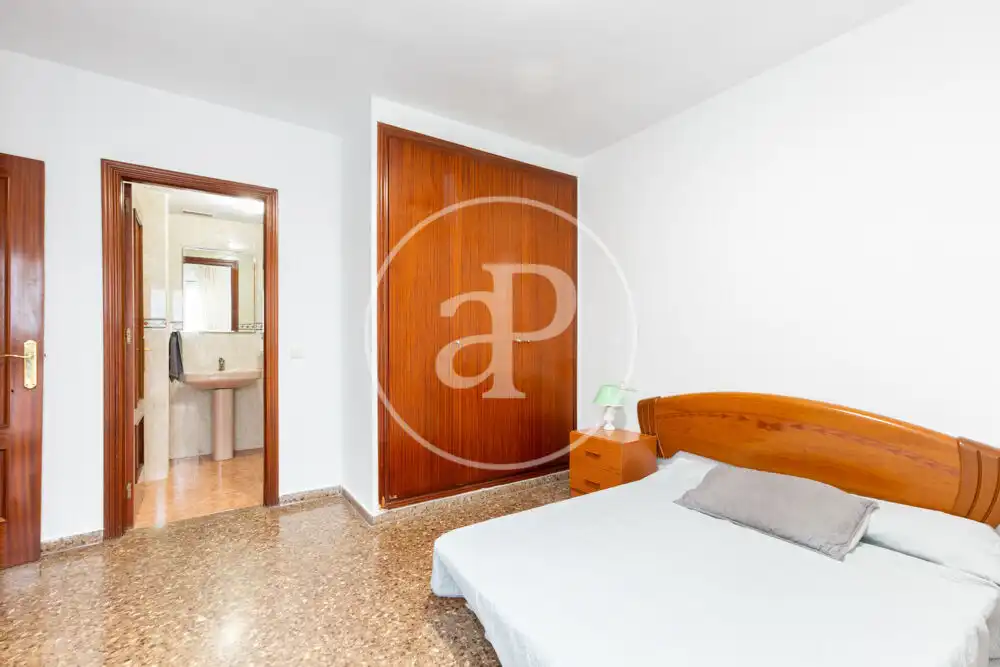 Bedroom of Flat for rent in Valencia  with Heating, Terrace and Furnished
