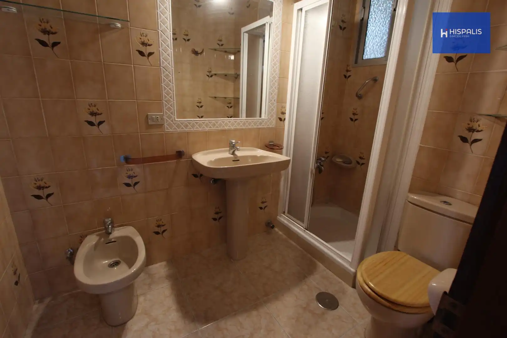 Badezimmer von Wohnung zum Verkauf in Sevilla mit Klimaanlage und Terrasse