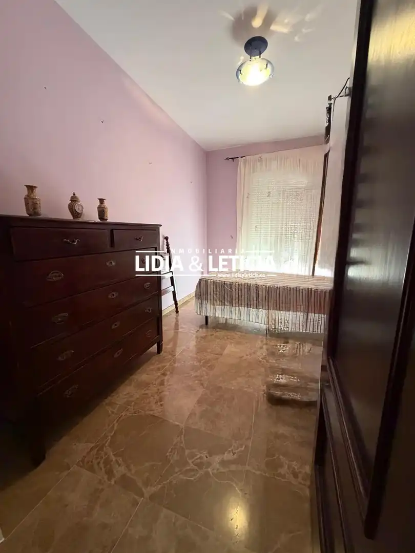 Dormitori de Casa adosada en venda en Alcalá de Guadaira