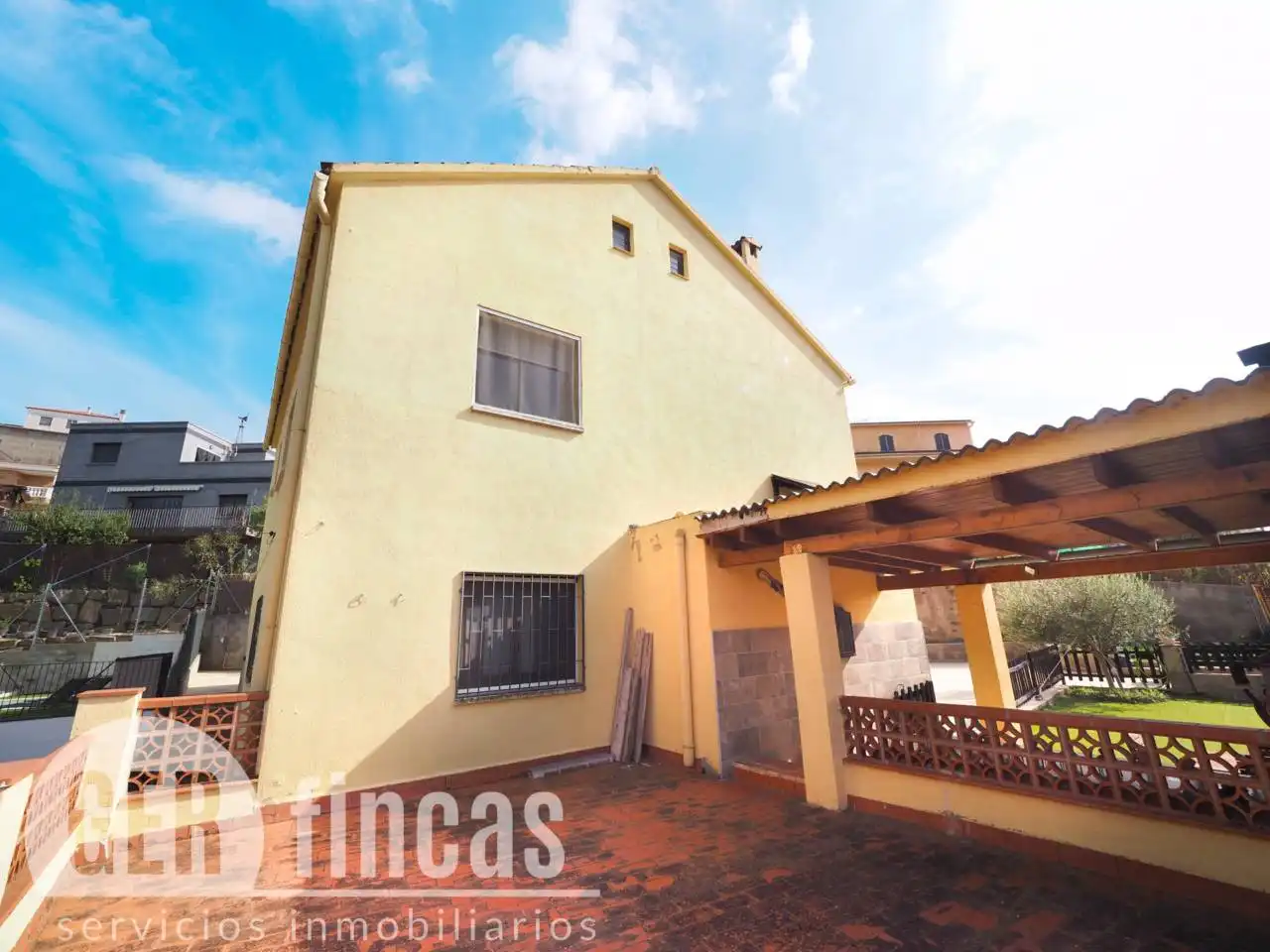 Vista exterior de Casa o chalet en venta en Terrassa con Aire acondicionado, Calefacción y Jardín privado