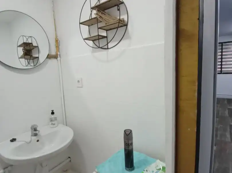 Badezimmer von Geschaftsraum zur Miete in Zaragoza mit Klimaanlage