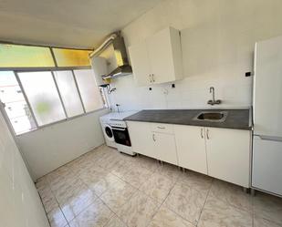 Kitchen of Flat to rent in La Línea de la Concepción