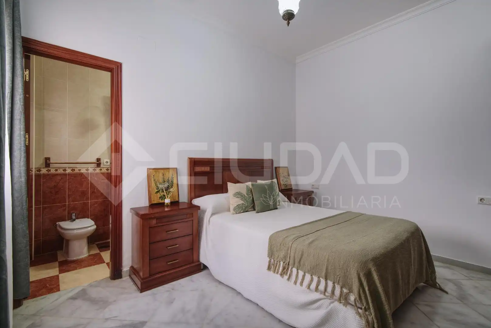 Habitación de Planta baja en venta en Marchena