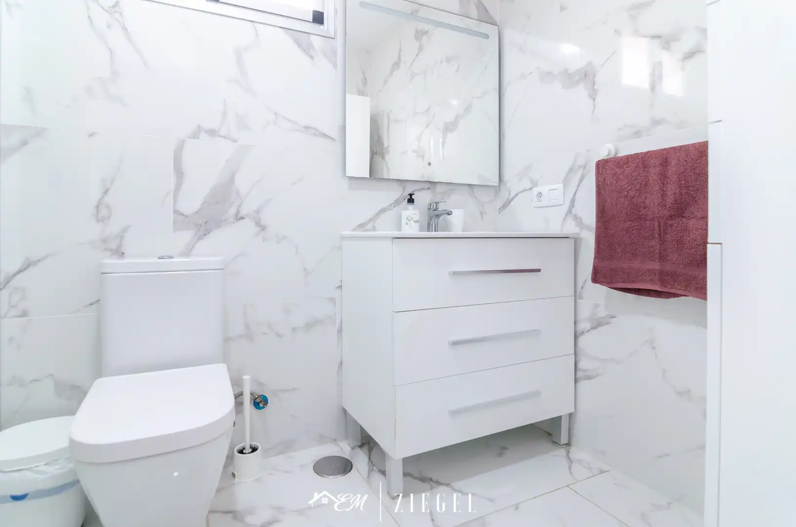 Bathroom of Flat for sale in Telde