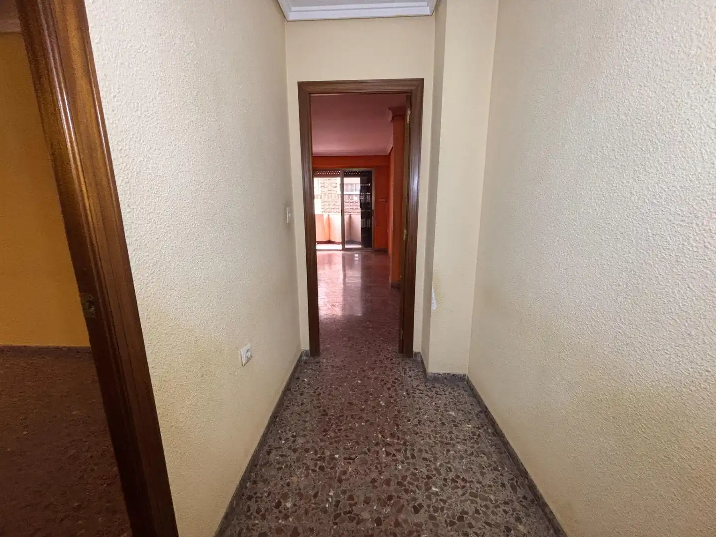 Wohnung zum Verkauf in Valencia mit Terrasse und Balkon