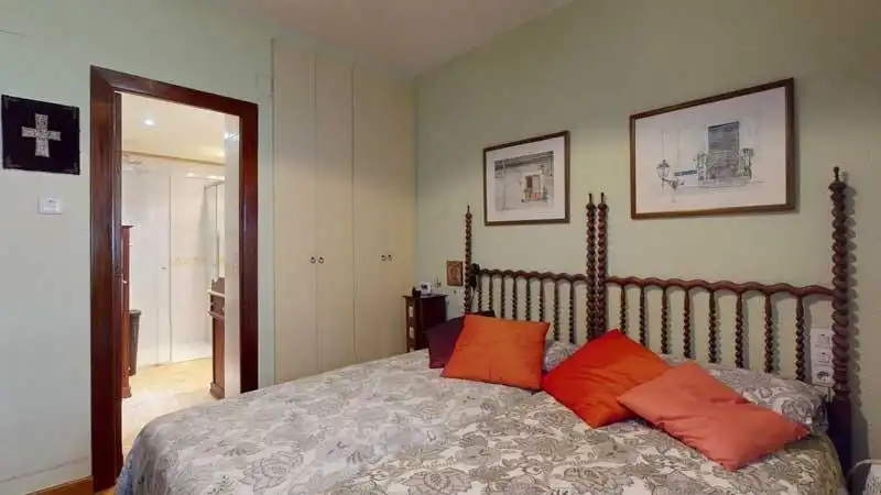Dormitori de Casa o xalet en venda en La Muela amb Aire condicionat, Calefacció i Jardí privat